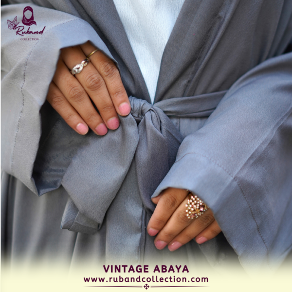 Vintage Abaya - Image 2